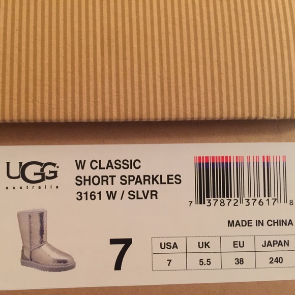 UGG Classic Short Sequin Boot in Silver, Size 7 - Picture 5 of 5